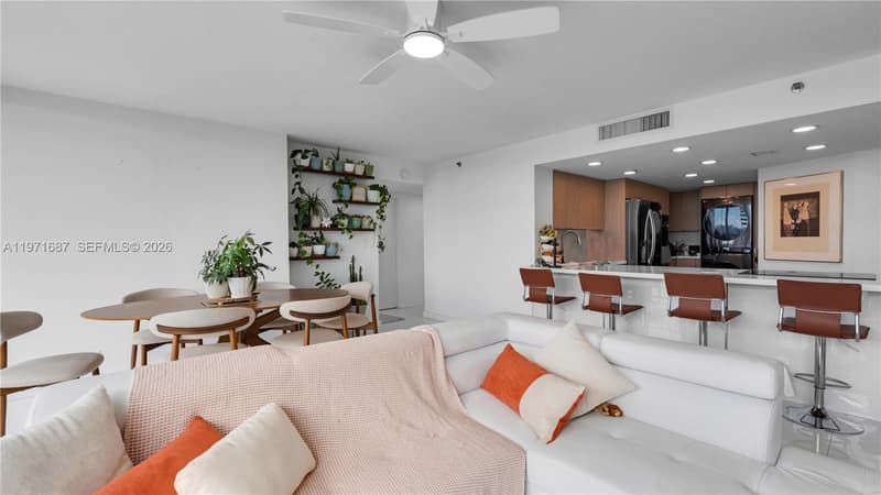 7601 Treasure Dr #1011, North Bay Village, 33141