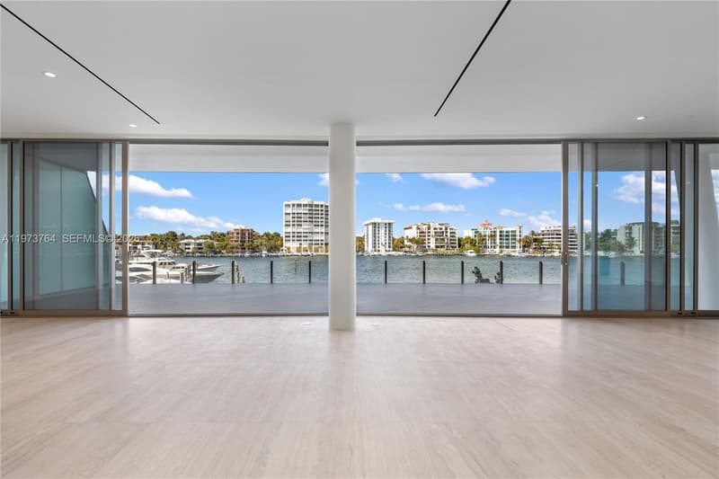 5 Grove Isle Dr #S201, Miami, 33133