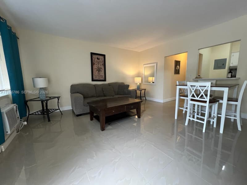 600 Layne Blvd #210, Hallandale Beach, 33009