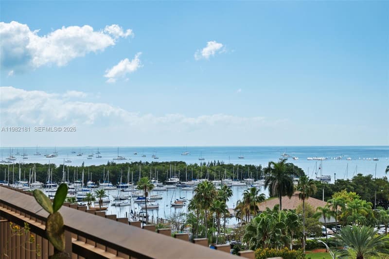 2901 Bayshore Dr #8E, Coconut Grove, 33133