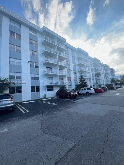 16465 22nd Ave #118, North Miami Beach, 33160