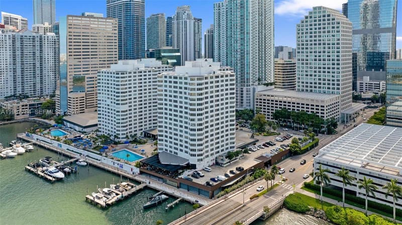 801 Brickell Bay Dr #361, Miami, 33131