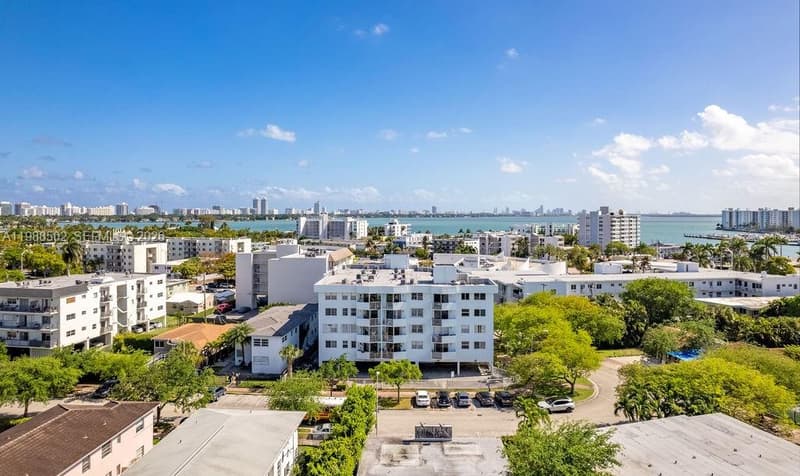 1990 Marseille Dr #402, Miami Beach, 33141