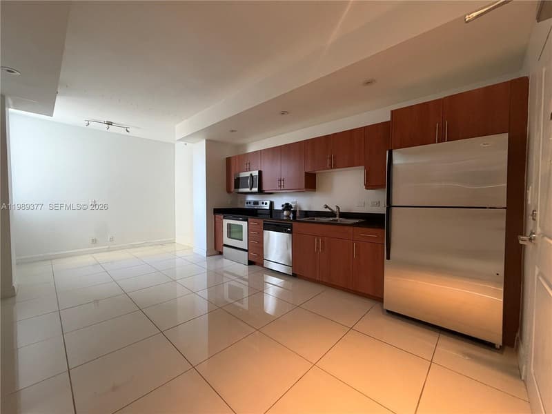 111 Flagler St #606, Miami, 33131