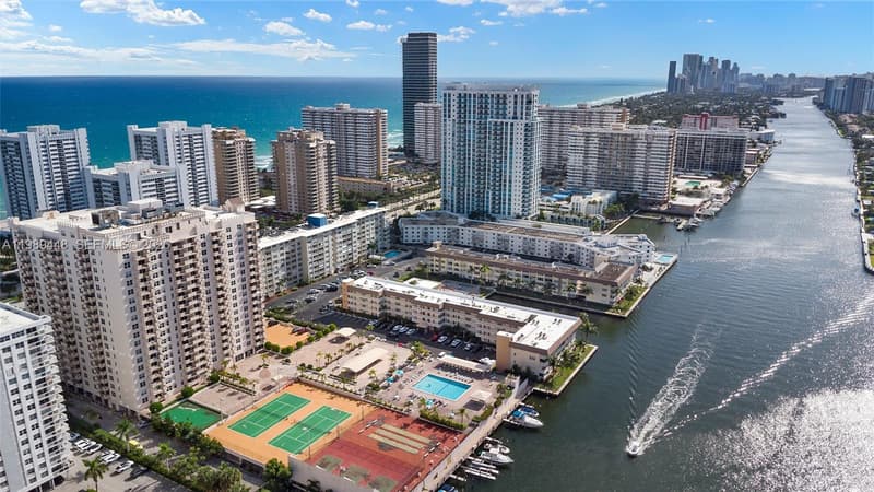 1865 Ocean Dr #21C, Hallandale Beach, 33009