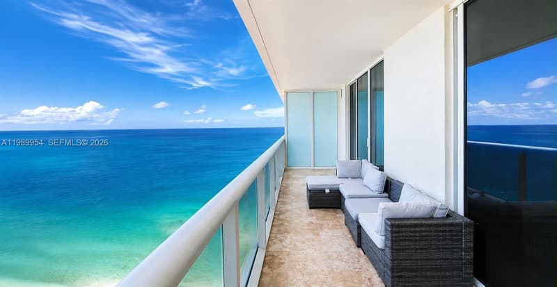 1830 Ocean Dr #4010, Hallandale Beach, 33009