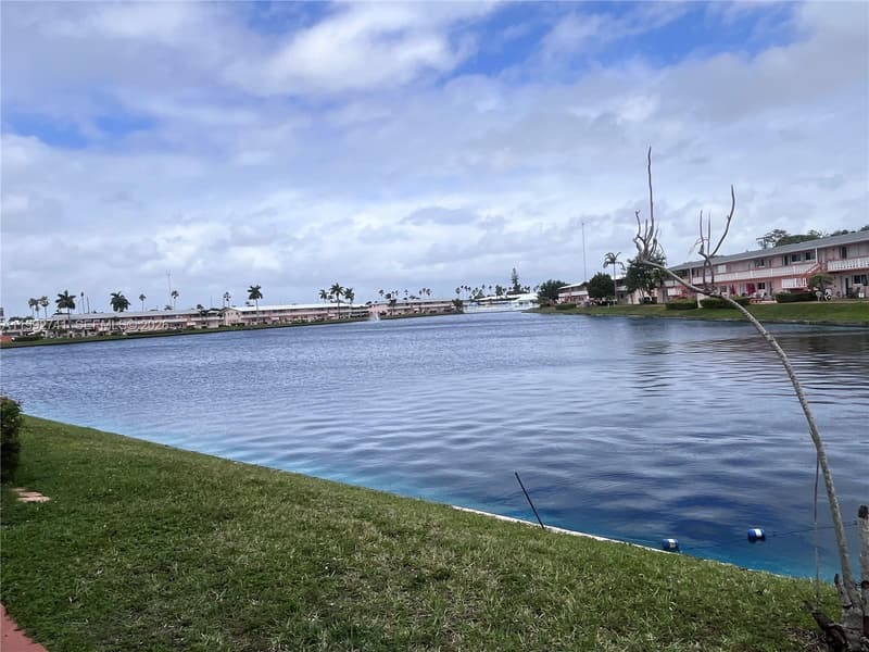 1012 11th St #9N, Hallandale Beach, 33009