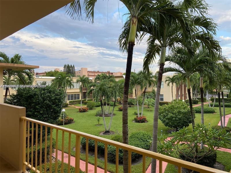 851 14th Ave #420, Hallandale Beach, 33009