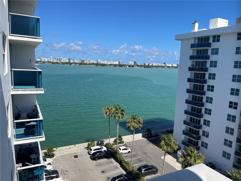 7501 Treasure Dr #8A, North Bay Village, 33141