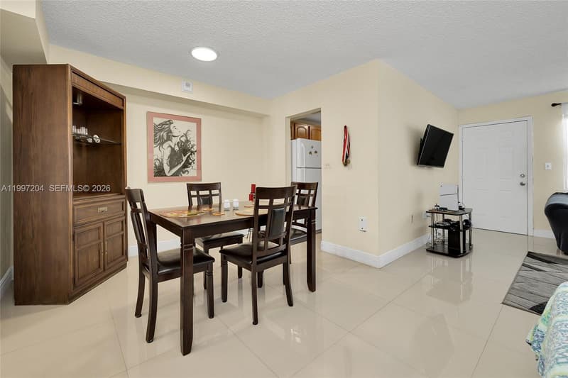 7620 Carlyle Ave #204, Miami Beach, 33141