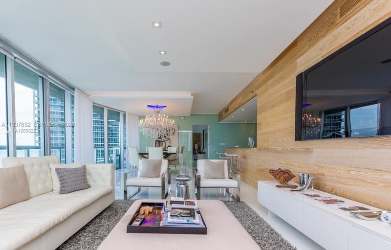 465 Brickell Ave #2301, Miami, 33131