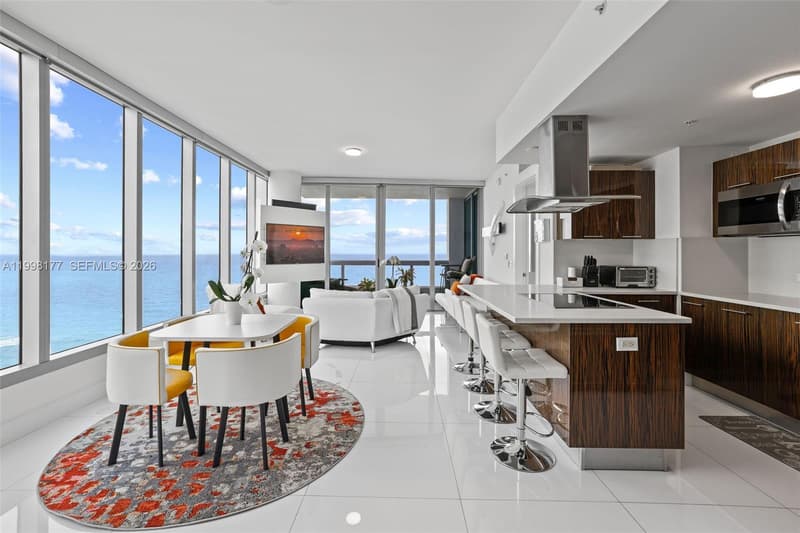 6899 Collins Ave #1905, Miami Beach, 33141