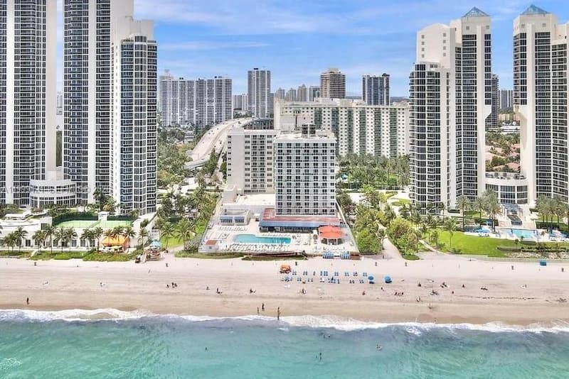 19201 Collins Ave #504, Sunny Isles Beach, 33160