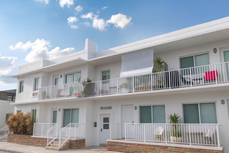 505 74th St #6B, Miami Beach, 33141