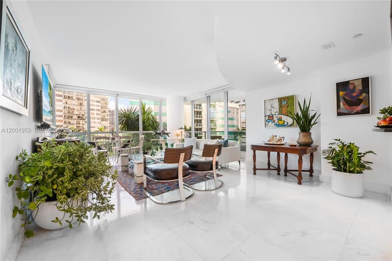 1331 Brickell Bay Dr #408, Miami, 33131