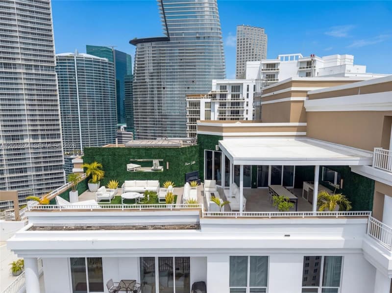 801 Brickell Key Blvd #PH3306, Miami, 33131