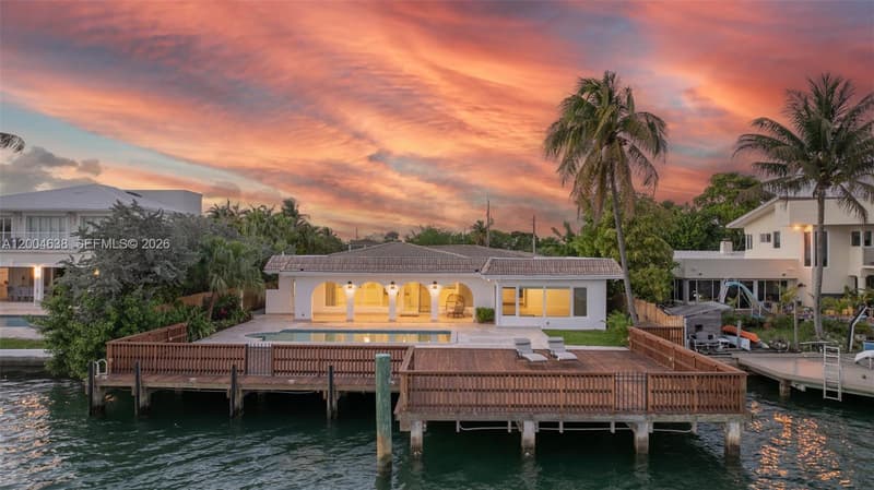 1690 Daytonia Rd, Miami Beach, 33141