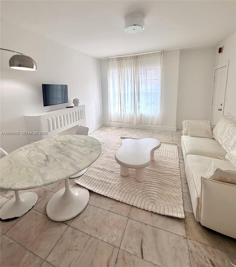 801 8th St #104, Miami Beach, 33139