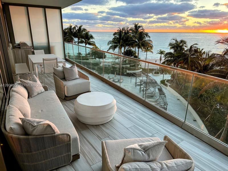 18975 Collins Ave #304, Sunny Isles Beach, 33160