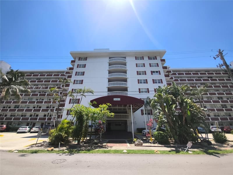 3660 166th St #302, North Miami Beach, 33160