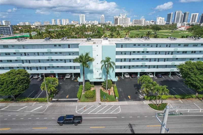 700 14th Avenue #404, Hallandale Beach, 33009