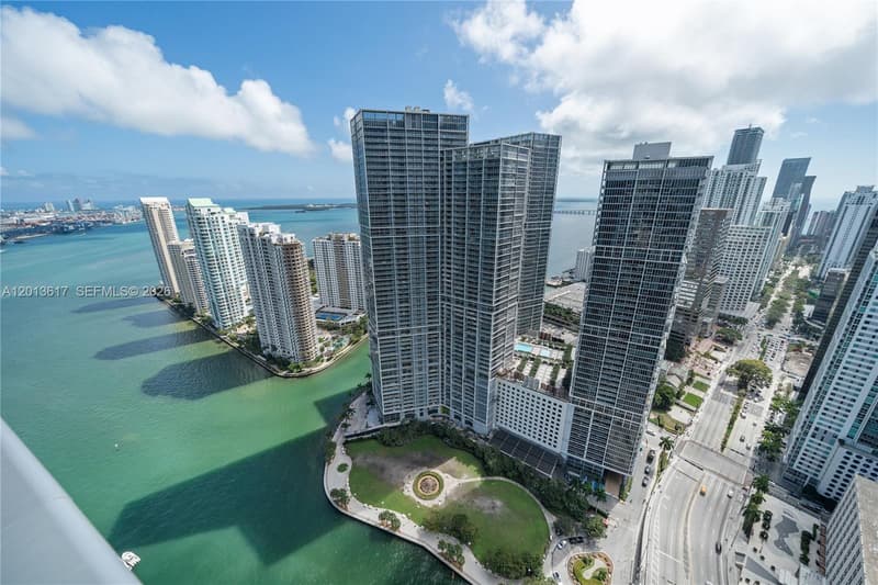 200 Biscayne Boulevard Way #4902, Miami, 33131