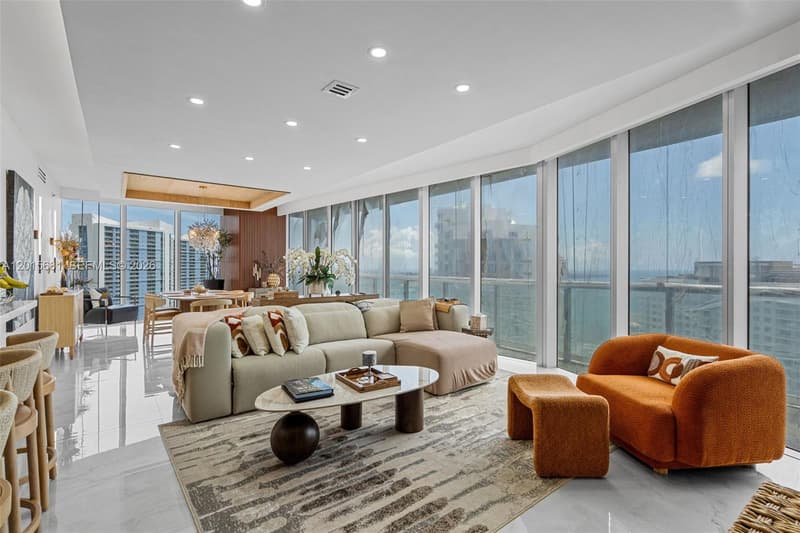 465 Brickell Ave #3301, Miami, 33131