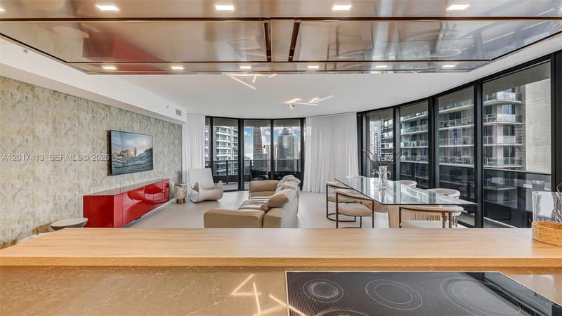 1000 Brickell Plz #3002, Miami, 33131