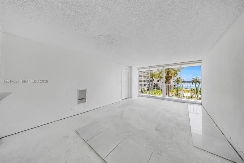 7601 Treasure Dr #609, North Bay Village, 33141