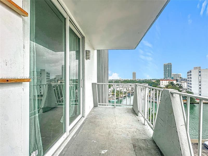 7133 Bay Dr #705, Miami Beach, 33141