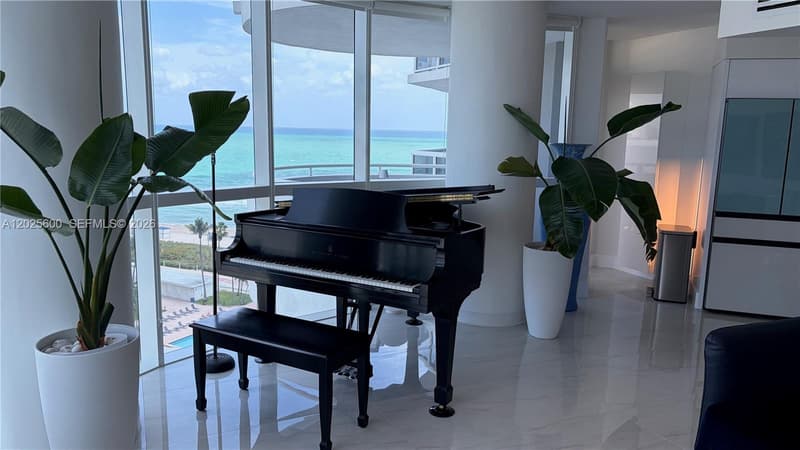 6301 Collins Ave #1207, Miami Beach, 33141