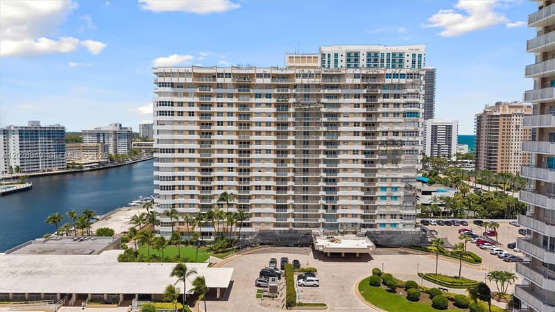 1965 Ocean Dr #3L, Hallandale Beach, 33009