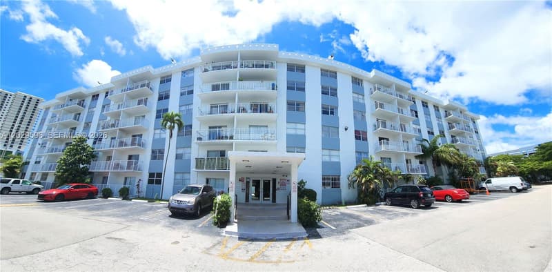 16465 22nd Ave #610, North Miami Beach, 33160