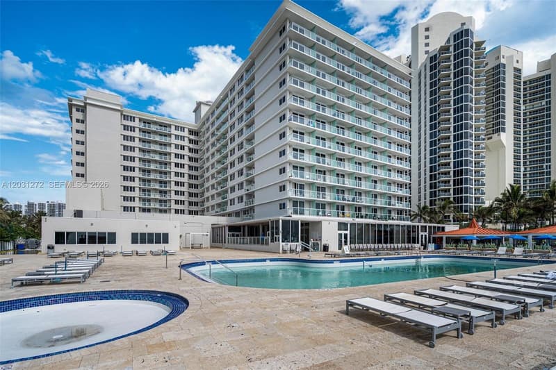 19201 Collins Ave #104, Sunny Isles Beach, 33160