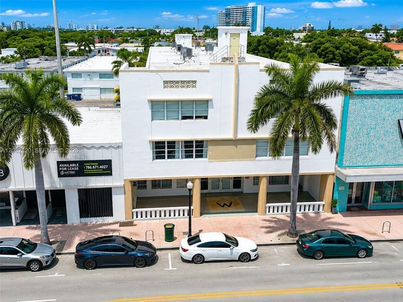 7326 Collins Ave #203, Miami Beach, 33141