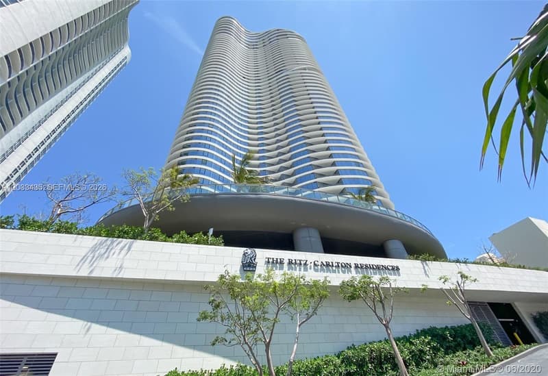 15701 Collins Ave #1403, Sunny Isles Beach, 33160