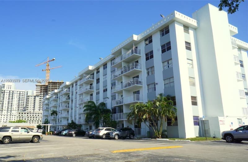 16465 22nd Ave #206, North Miami Beach, 33160