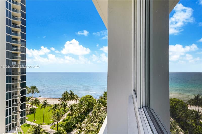 19201 Collins Ave #827, Sunny Isles Beach, 33160