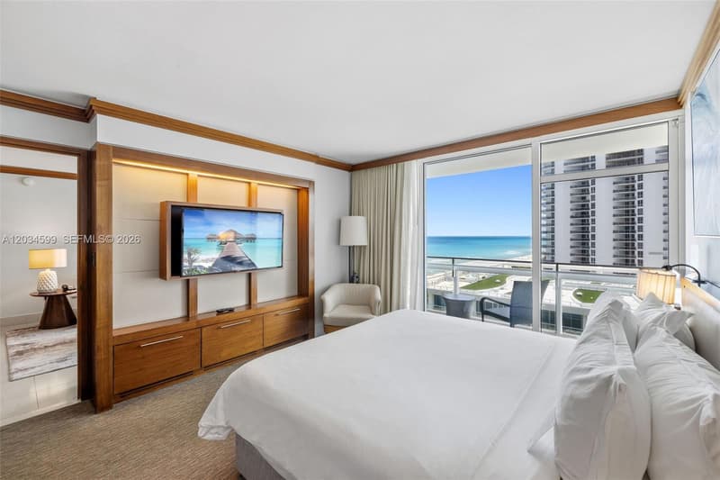 6801 Collins Ave #1010, Miami Beach, 33141