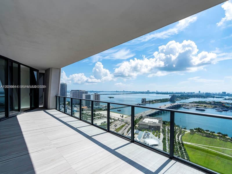 1000 Biscayne Blvd #4802, Miami, 33132