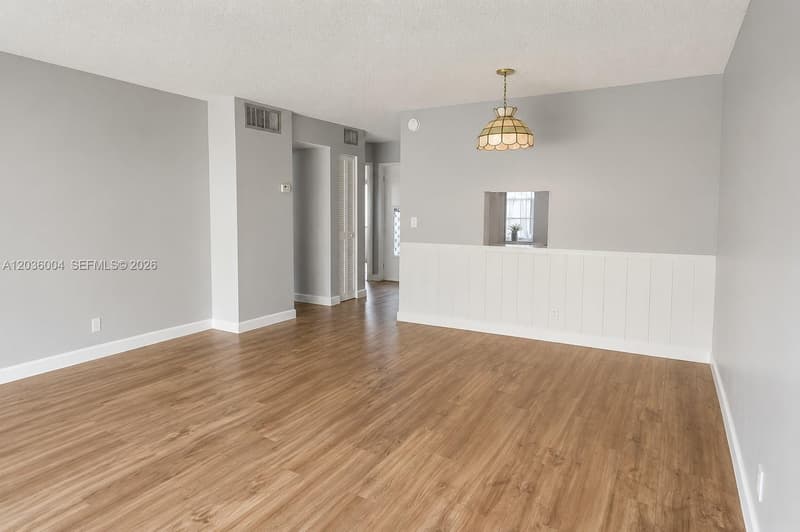 1000 14th Ave #404, Hallandale Beach, 33009