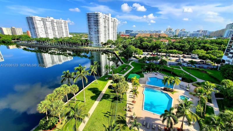 18151 31 CT #908, Aventura, 33160