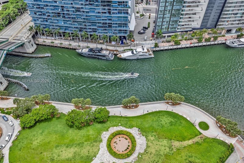 475 Brickell Ave #3214, Miami, 33131