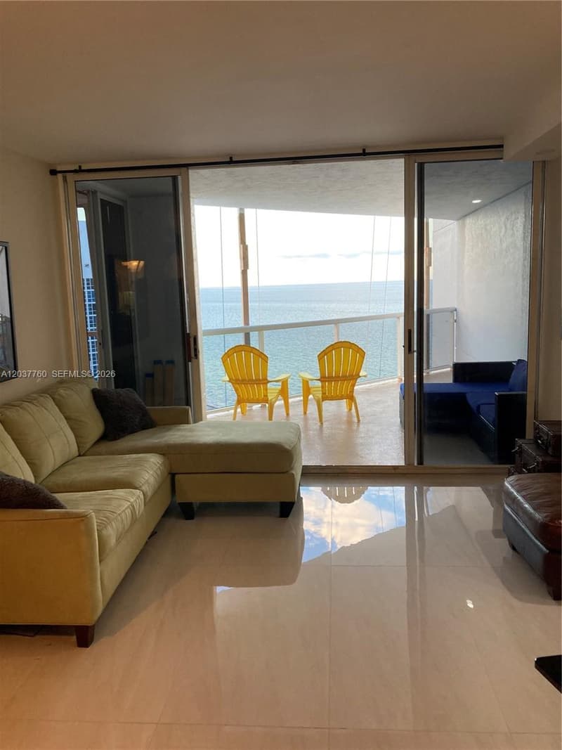 6767 Collins Ave #1701, Miami Beach, 33141