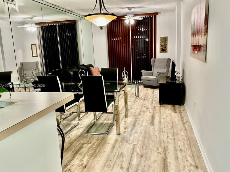 185 14th Ter #1812, Miami, 33131