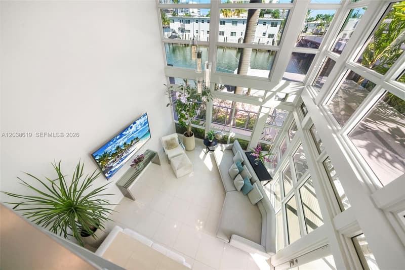 39 Shore Dr, Miami Beach, 33141