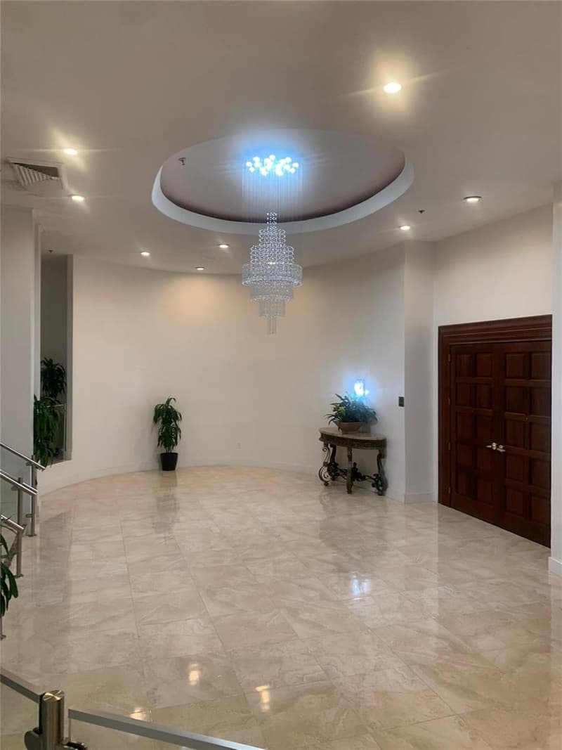 19201 Collins Avenue #231, Sunny Isles Beach, 33160