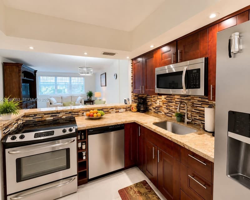 1333 Hallandale Beach Blvd #106, Hallandale Beach, 33009