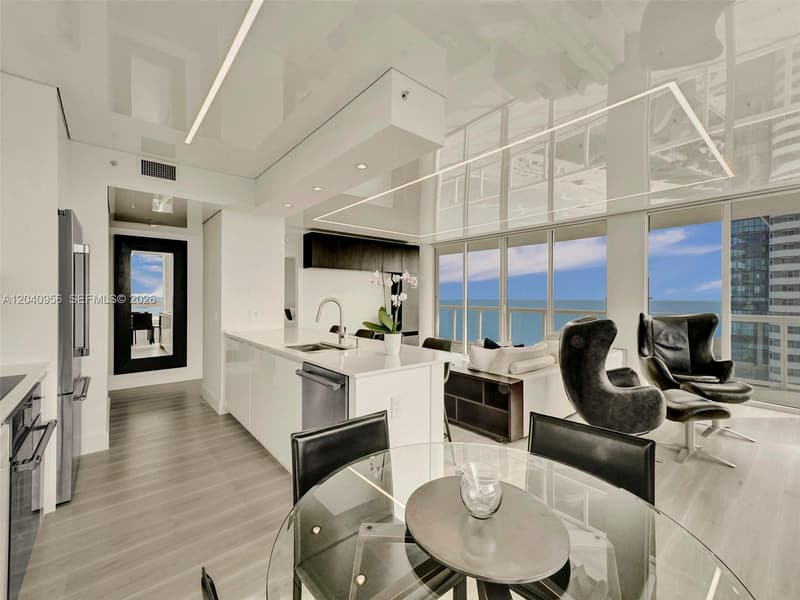 6365 Collins Ave #2407, Miami Beach, 33141