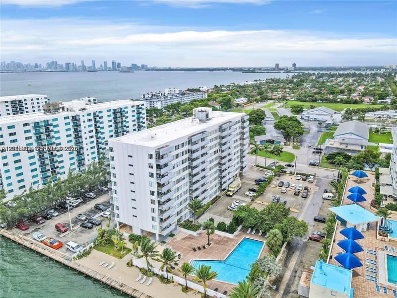 7545 Treasure Dr #9H, North Bay Village, 33141